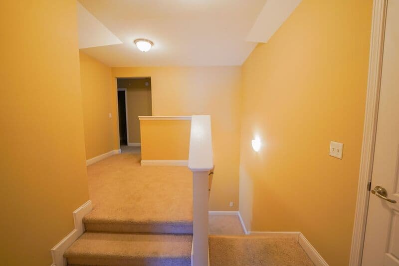 Richmond Hill House: 252 Cottonham Ct