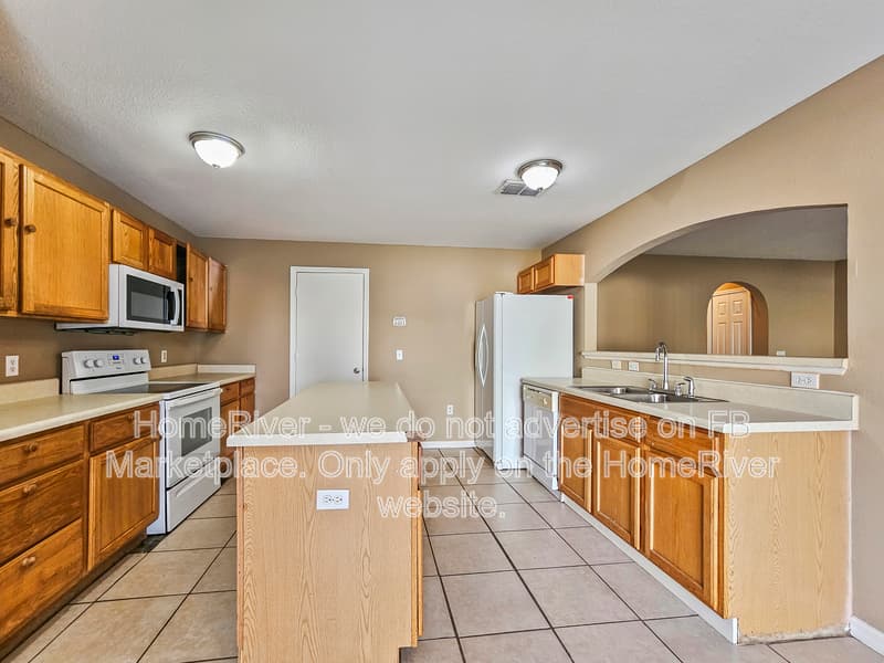 Land O Lakes House: 3650 Fyfield Ct