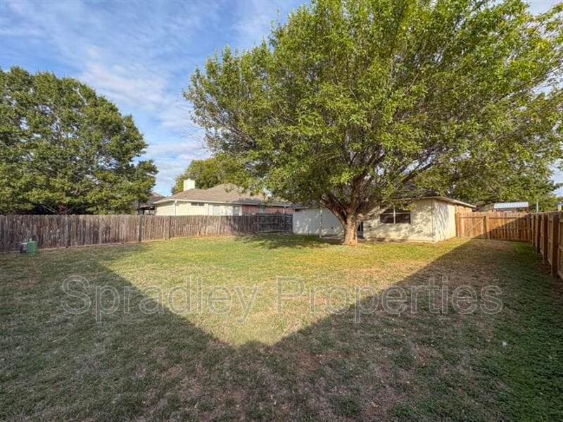Temple House: 2720 Crestwood Ct