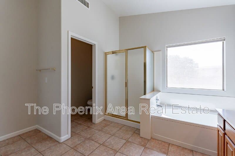 Mesa House: 4133 E Elmwood St
