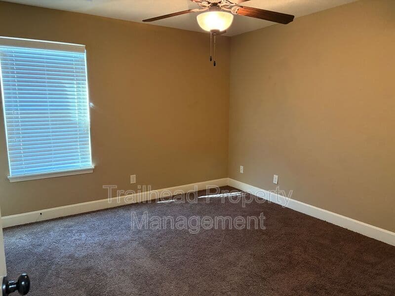 Kansas City House: 3929 NW 94th St
