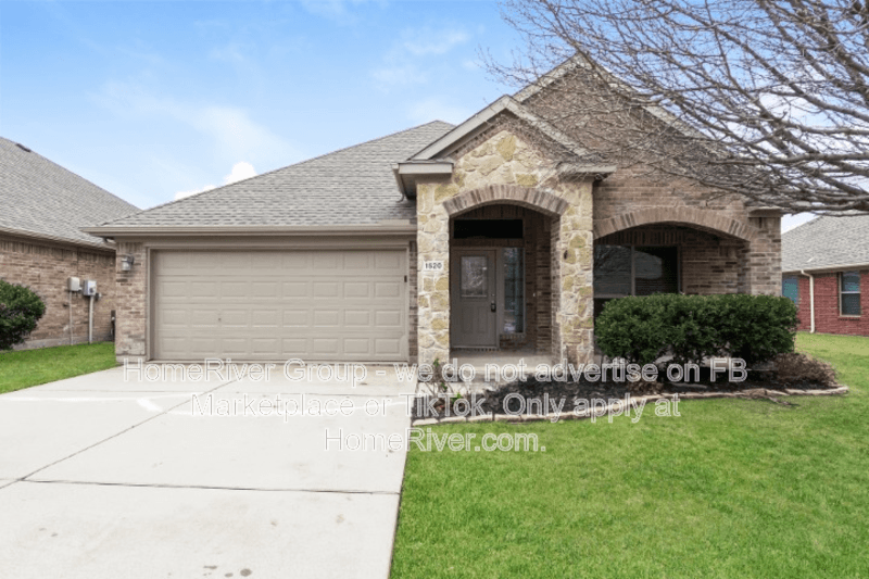 Fort Worth House: 1520 Birds Eye Rd