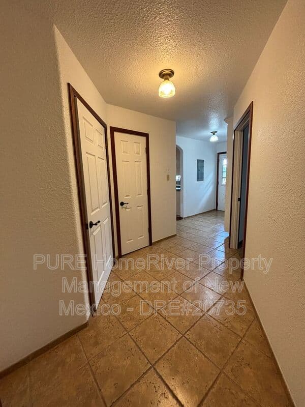Flora Vista House: 7501 Old Aztec Hwy