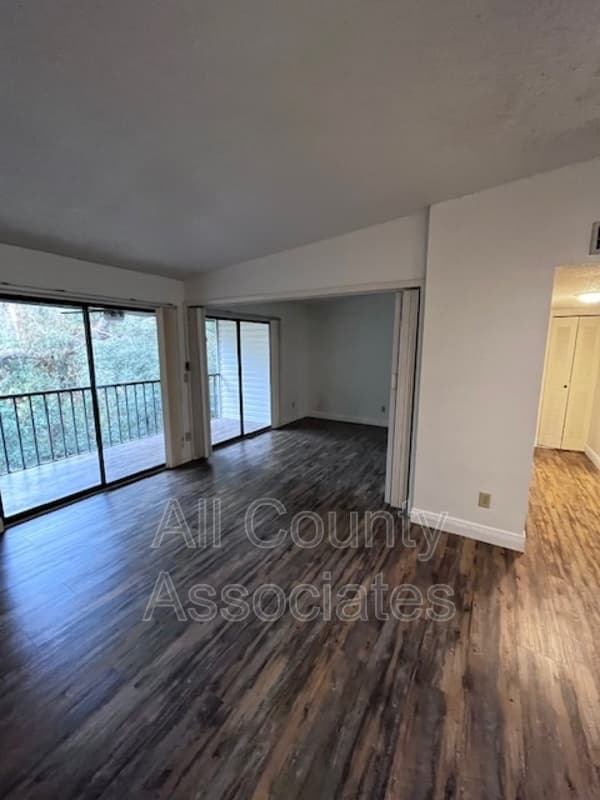 Palm Harbor Condo: 3277 Fox Chase Cir N