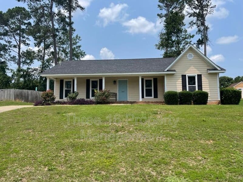 Evans House: 4207 Fairfield Cir