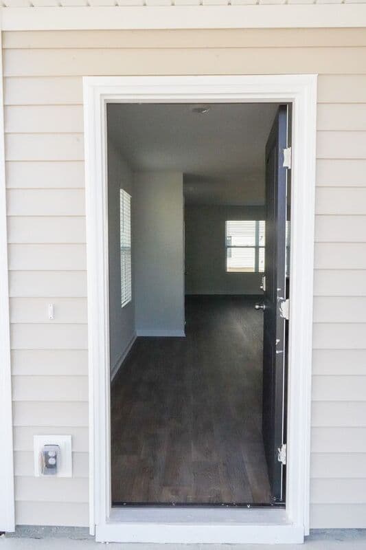 Bloomingdale House: 418 Coconut Dr