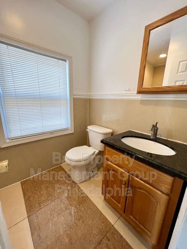 Philadelphia House: 412 N 32nd St