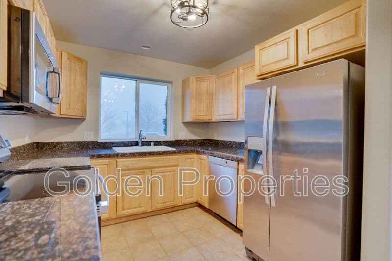 Coeur D Alene House: 7665 N Courcelles Pkwy