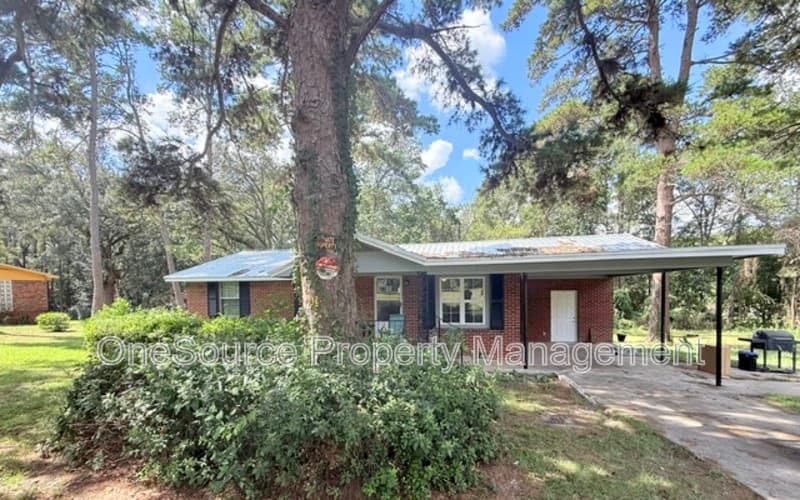 Tallahassee House: 3032 Grady Road
