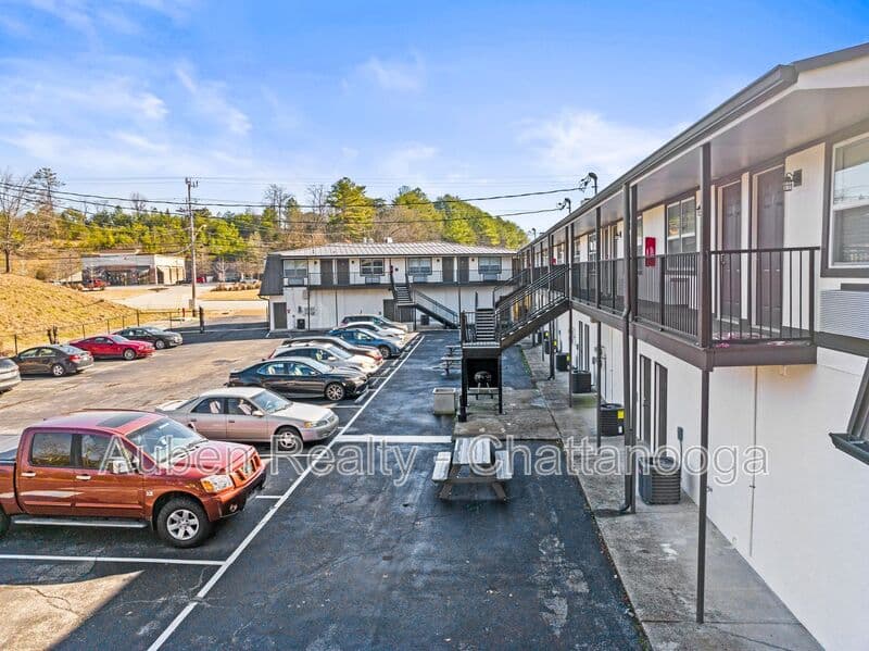 Hixson Condo: 5519 HIGHWAY 153 APT N