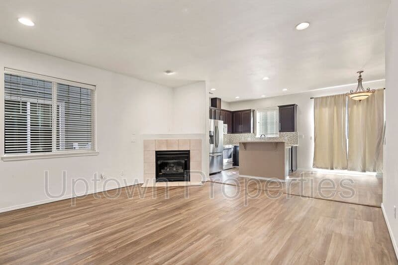 Tualatin House: 9284 SW Sweek Dr