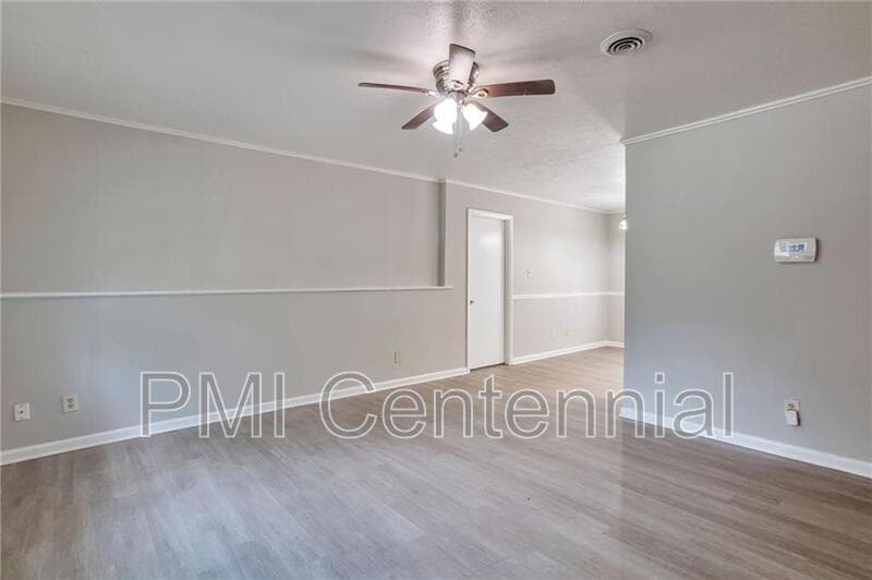 Forest Park House: 484 Evergreen Drive