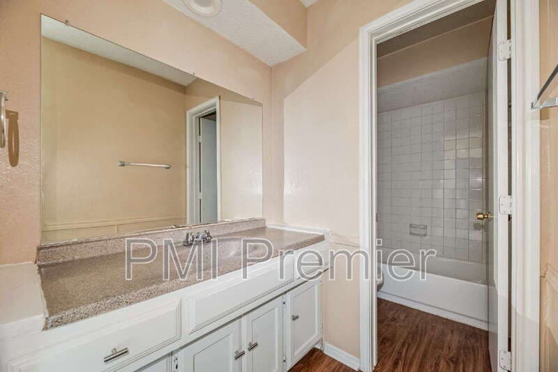 Dallas Condo: 4724 Berridge Ln