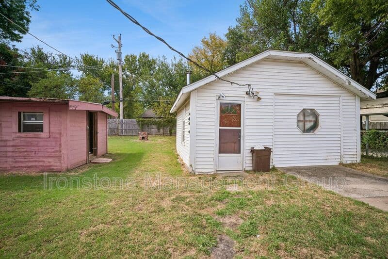 Tulsa House: 1412 S Florence Place