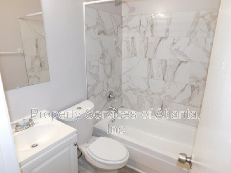 Jonesboro House: 7593 Casper Ct