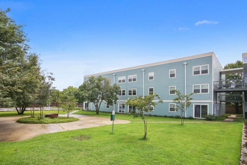New Orleans Condo: 3251 Saint Ferdinand Street