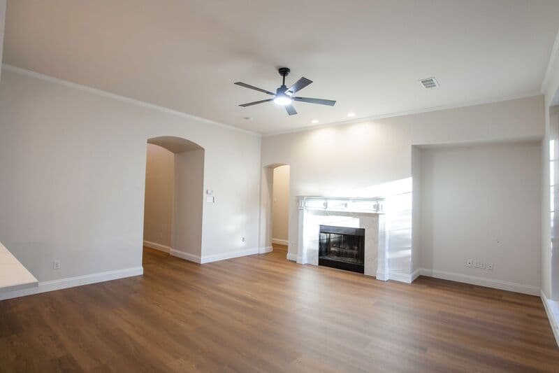 Frisco House: 6976 Valley Brook Drive
