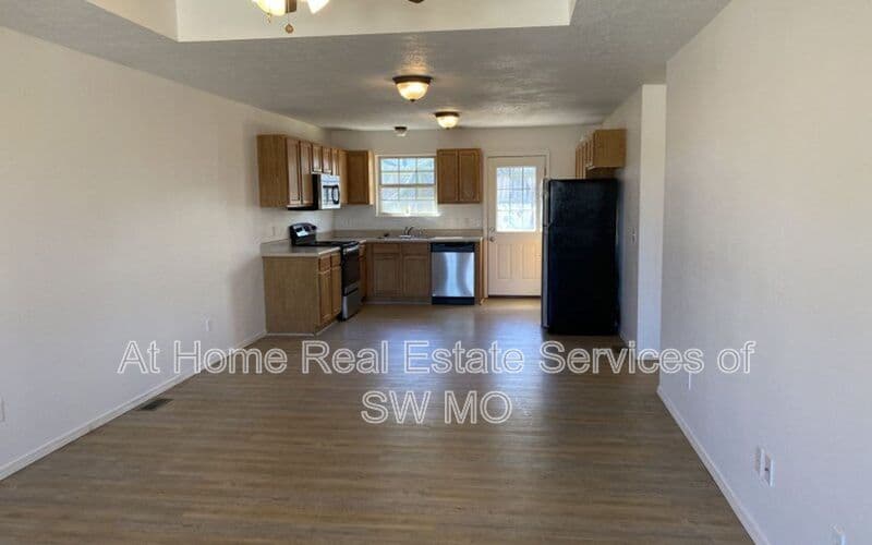 Ozark Condo: 1019 N 25th