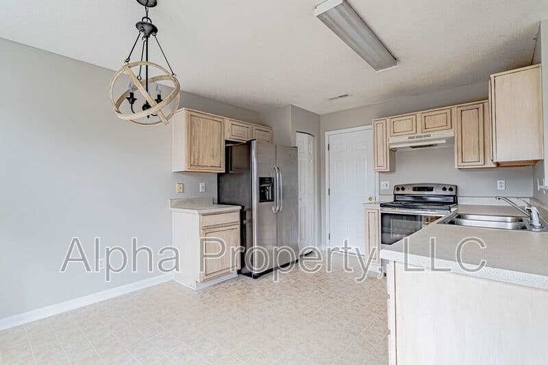 Simpsonville House: 4 Buzzell Ct