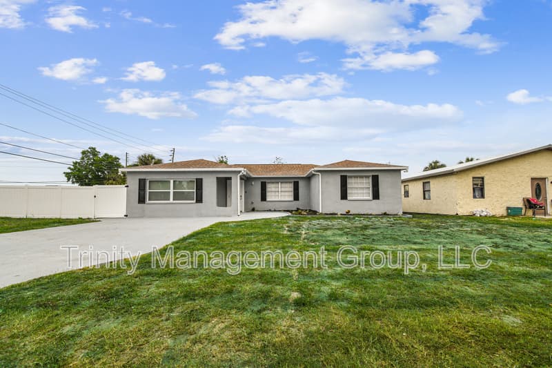 Tarpon Springs Condo: 380 Jeru Blvd - Room 5