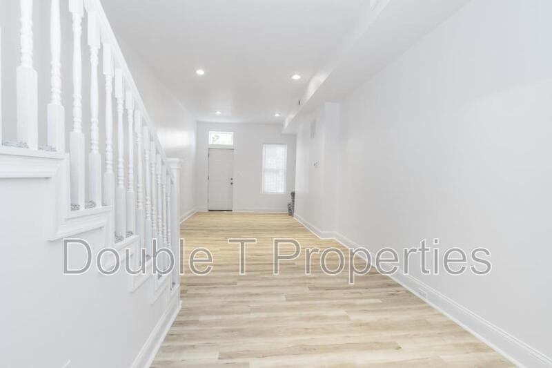 Baltimore Townhome: 737 N Chester St