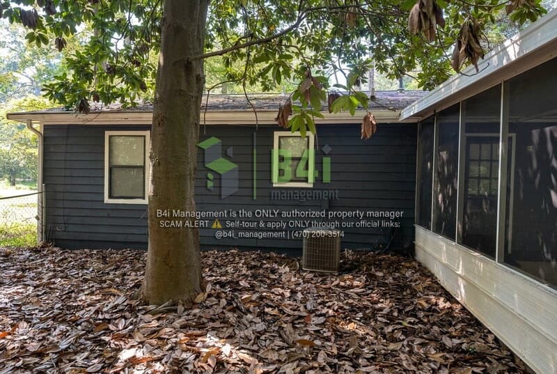 Mableton House: 5959 Garner Road Southwest