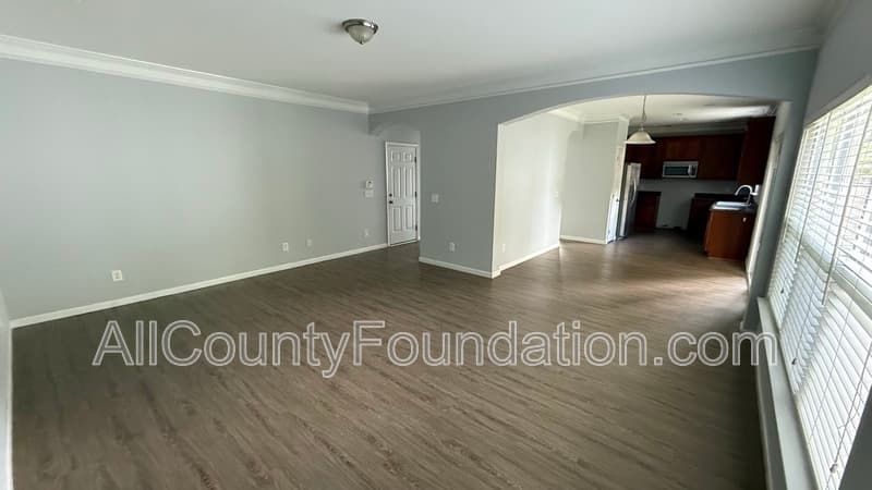 Summerville House: 221 Meadow Wood Rd.