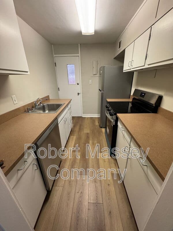 Louisville Condo: 1040 Cherokee Road