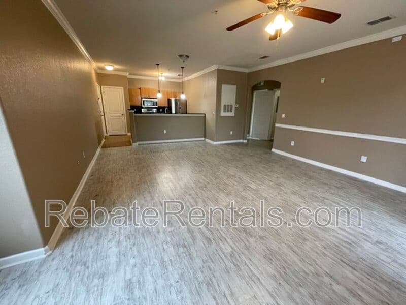 Jacksonville Condo: 8290 Gate Parkway W