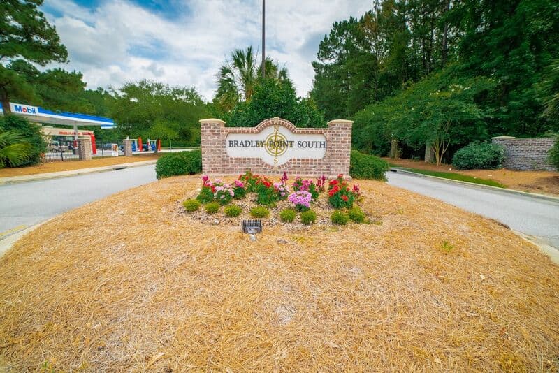 Savannah House: 126 Endicott Dr