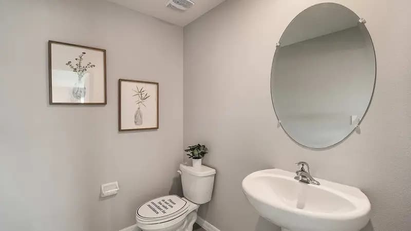 Parrish House: 10215 Charlotte Drive