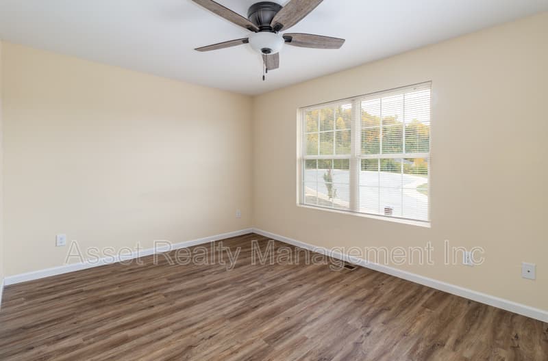 Louisville Condo: 916 Warrior Hill Drive - 1