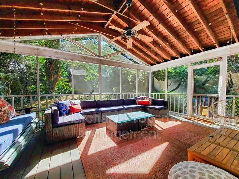 Greenville House: 111 W. Hillcrest Drive