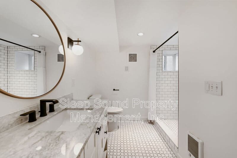 Portland House: 1912 NE 11th Ave