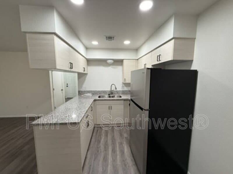 Bullhead City Condo: 405 Anna Circle