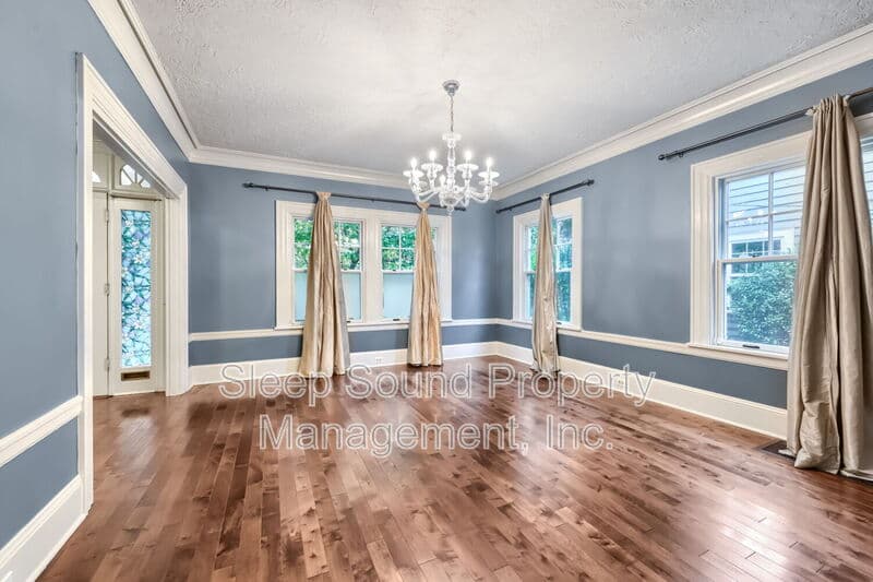 Portland House: 3835 SE Ankeny Street