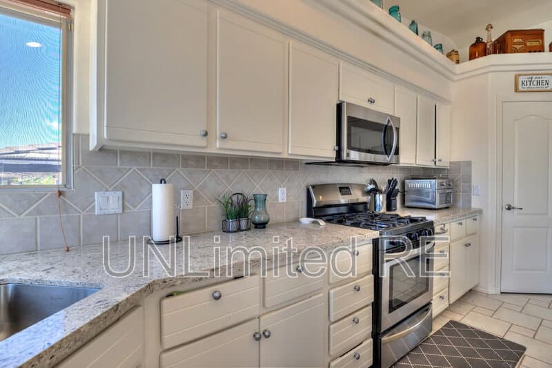 Lake Havasu City House: 304 Acoma Blvd S