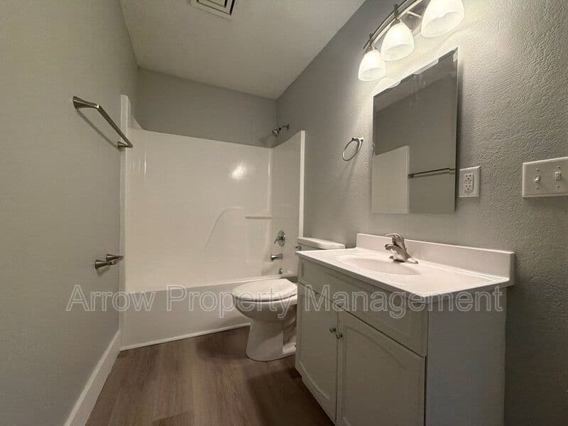 Nebraska City Condo: 1216 South 2nd Street