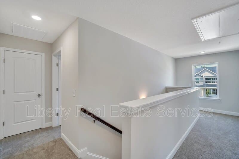 Hinesville House: 88 Fridley Ln