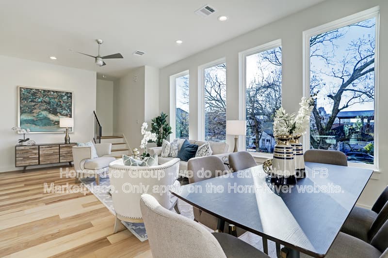 Houston House: 2914 Cline St