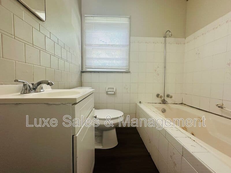 Oklahoma City House: 3228 S. Clegern St