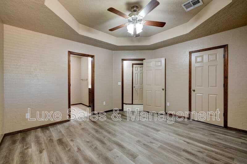 Yukon House: 3517 Galatian Way