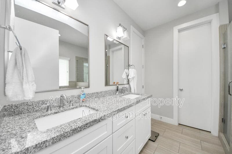 Houston House: 6715 Allegheny Street