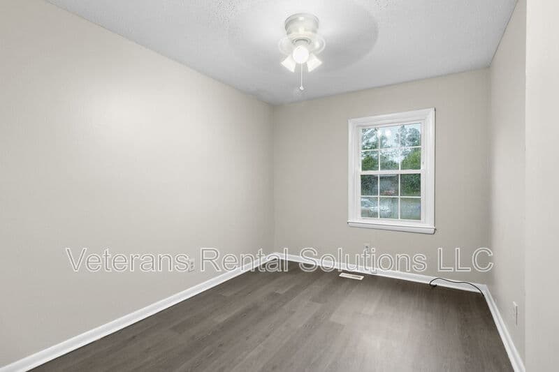 Fayetteville House: 1493 Argon Avenue