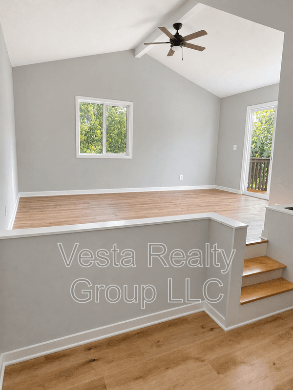 Morrow House: 6108 Deerfield Ct