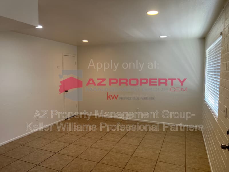 Avondale Condo: 207 S 3rd St