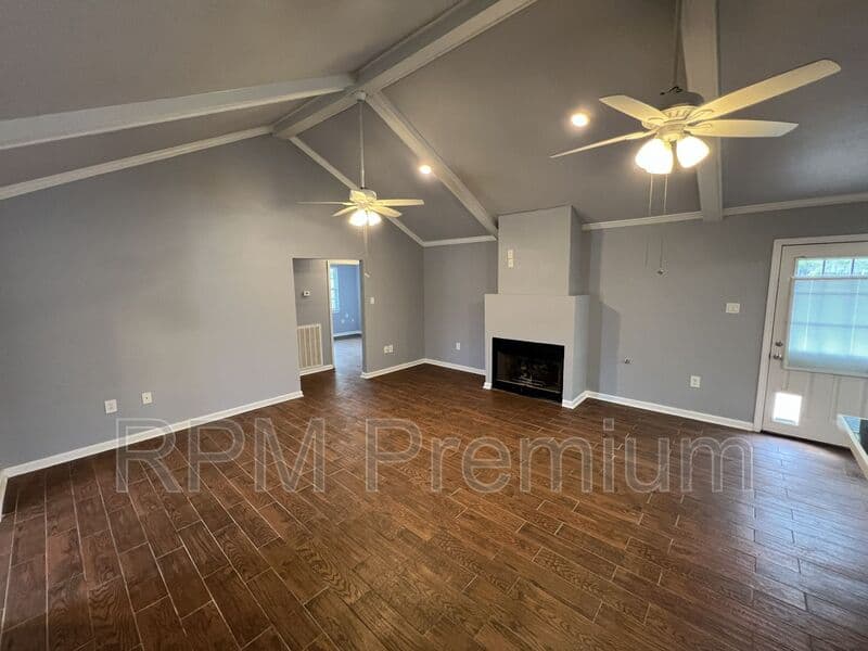Baton Rouge House: 7516 Vice President Dr.