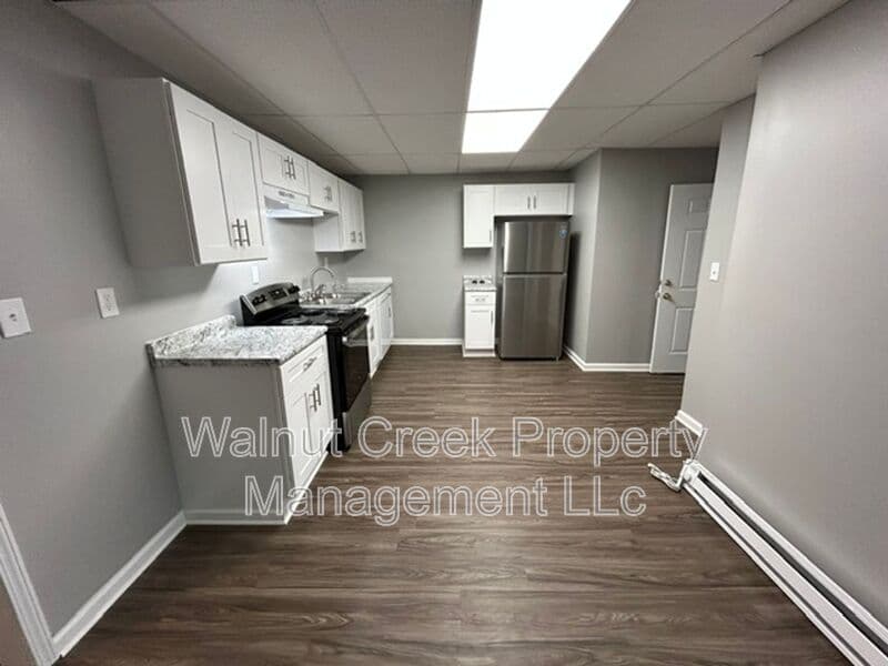 Lorain Condo: 806 East Erie