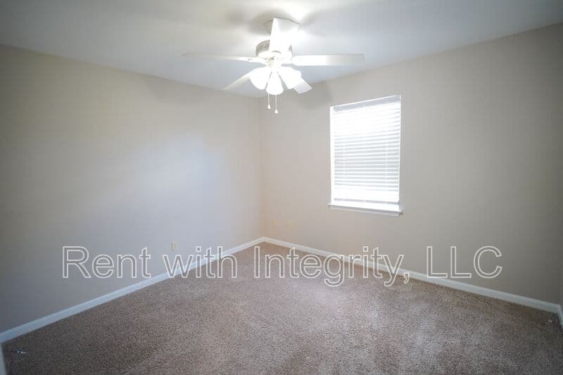 Tallahassee House: 2414 Manzanita Court