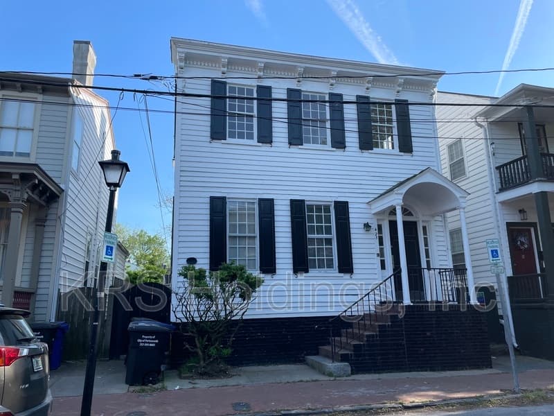 Portsmouth Condo: 423 London Street Apt
